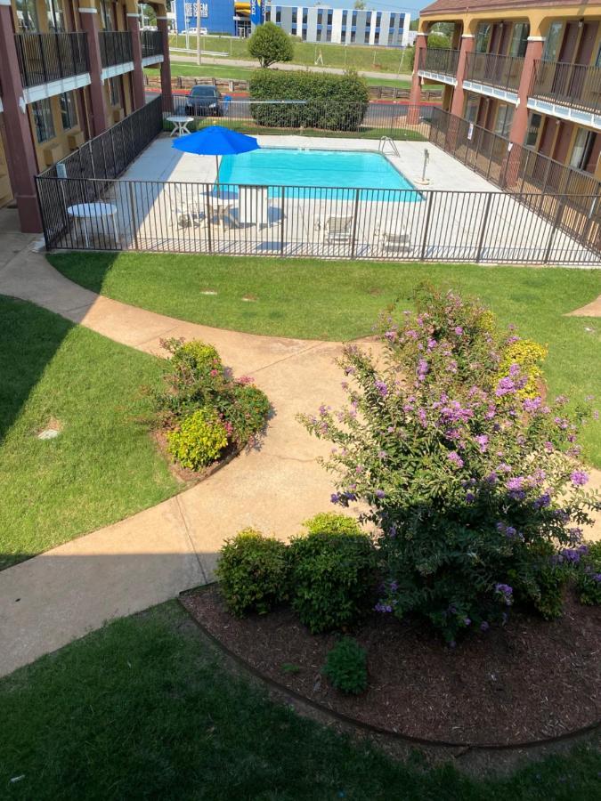 Super 8 By Wyndham Midwest City Ok Ngoại thất bức ảnh