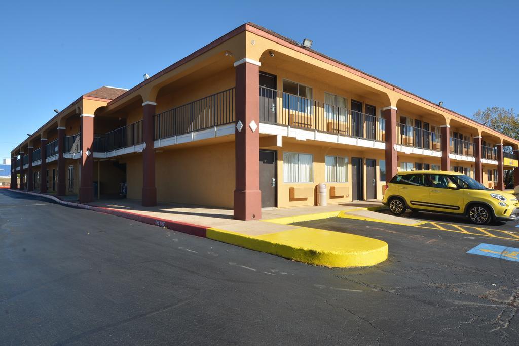 Super 8 By Wyndham Midwest City Ok Ngoại thất bức ảnh