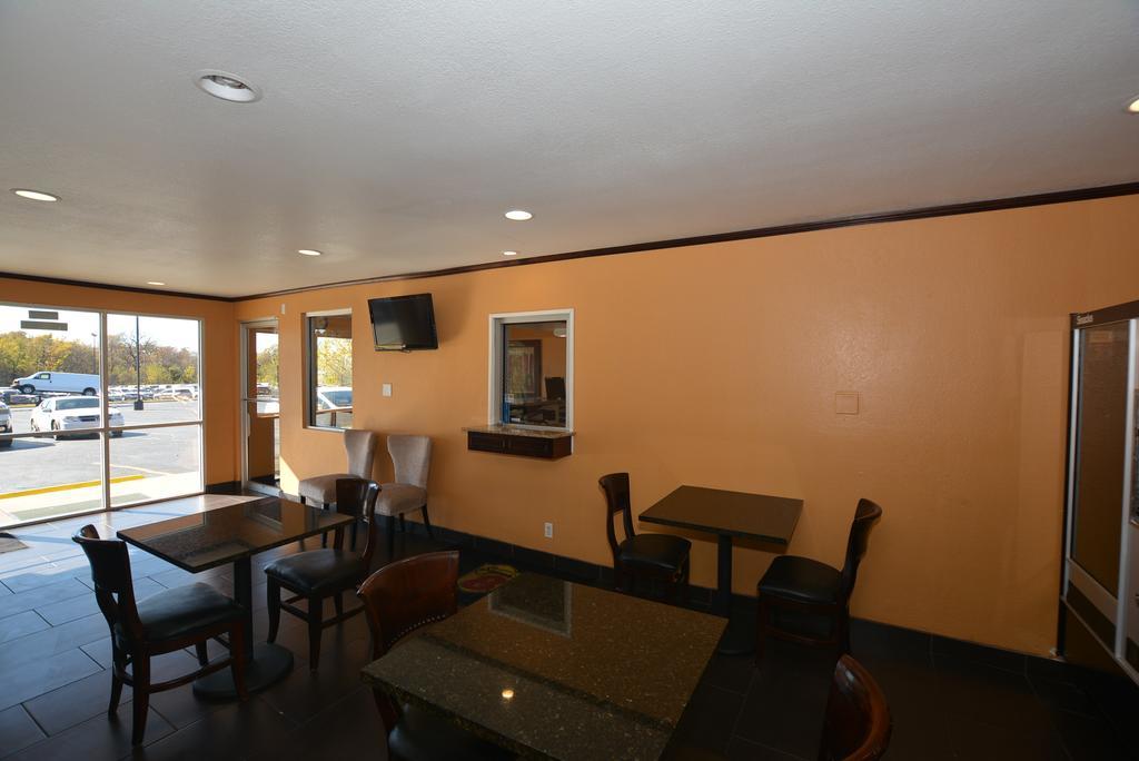 Super 8 By Wyndham Midwest City Ok Ngoại thất bức ảnh