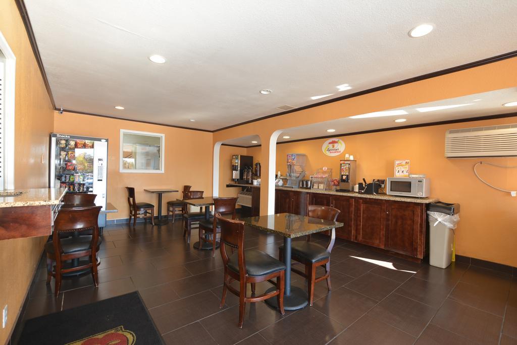 Super 8 By Wyndham Midwest City Ok Ngoại thất bức ảnh